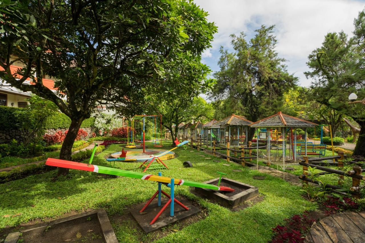 Royal Hotel And Villa Batu Batu  Dış mekan fotoğraf