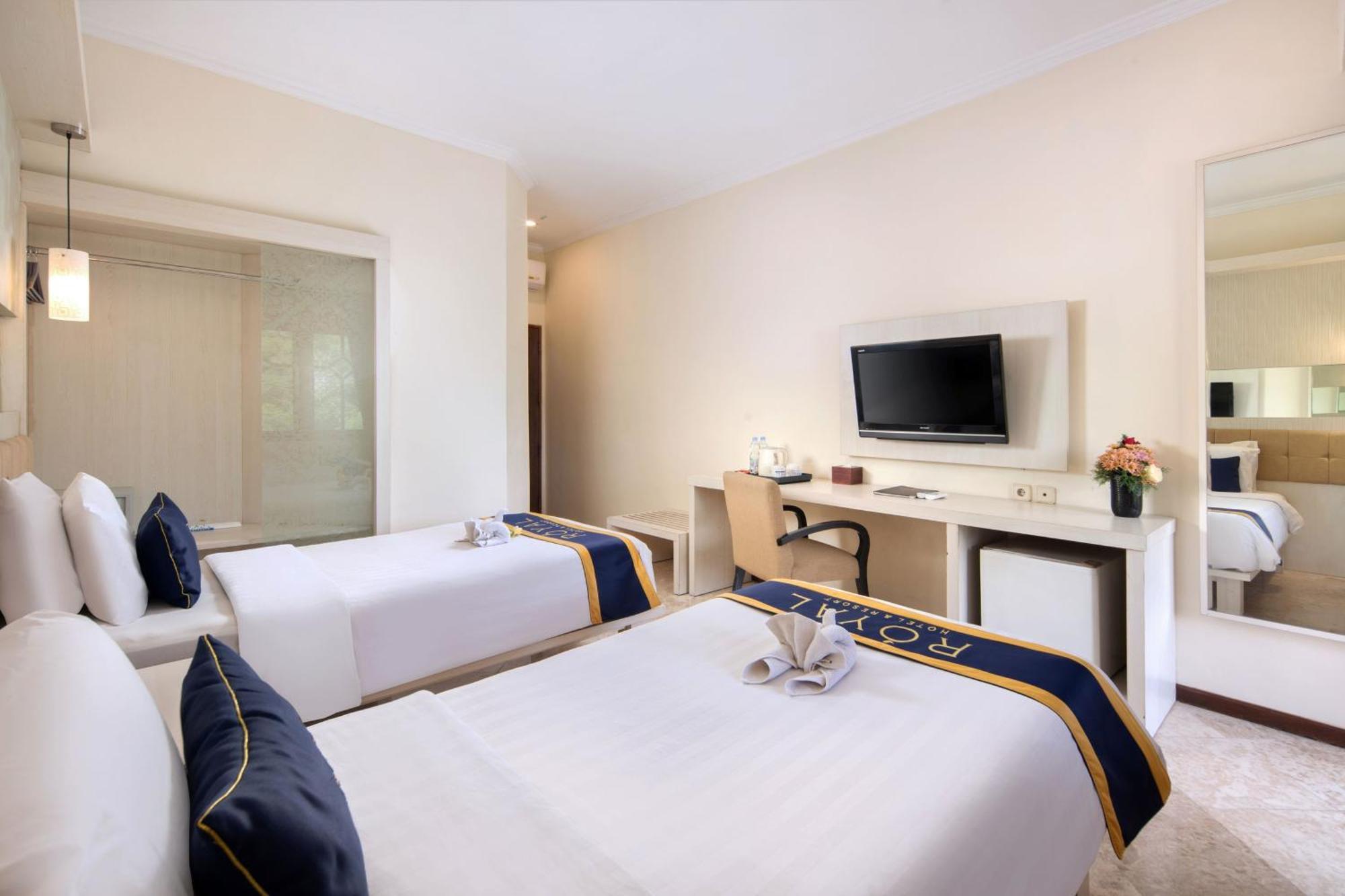 Royal Hotel And Villa Batu Batu  Dış mekan fotoğraf