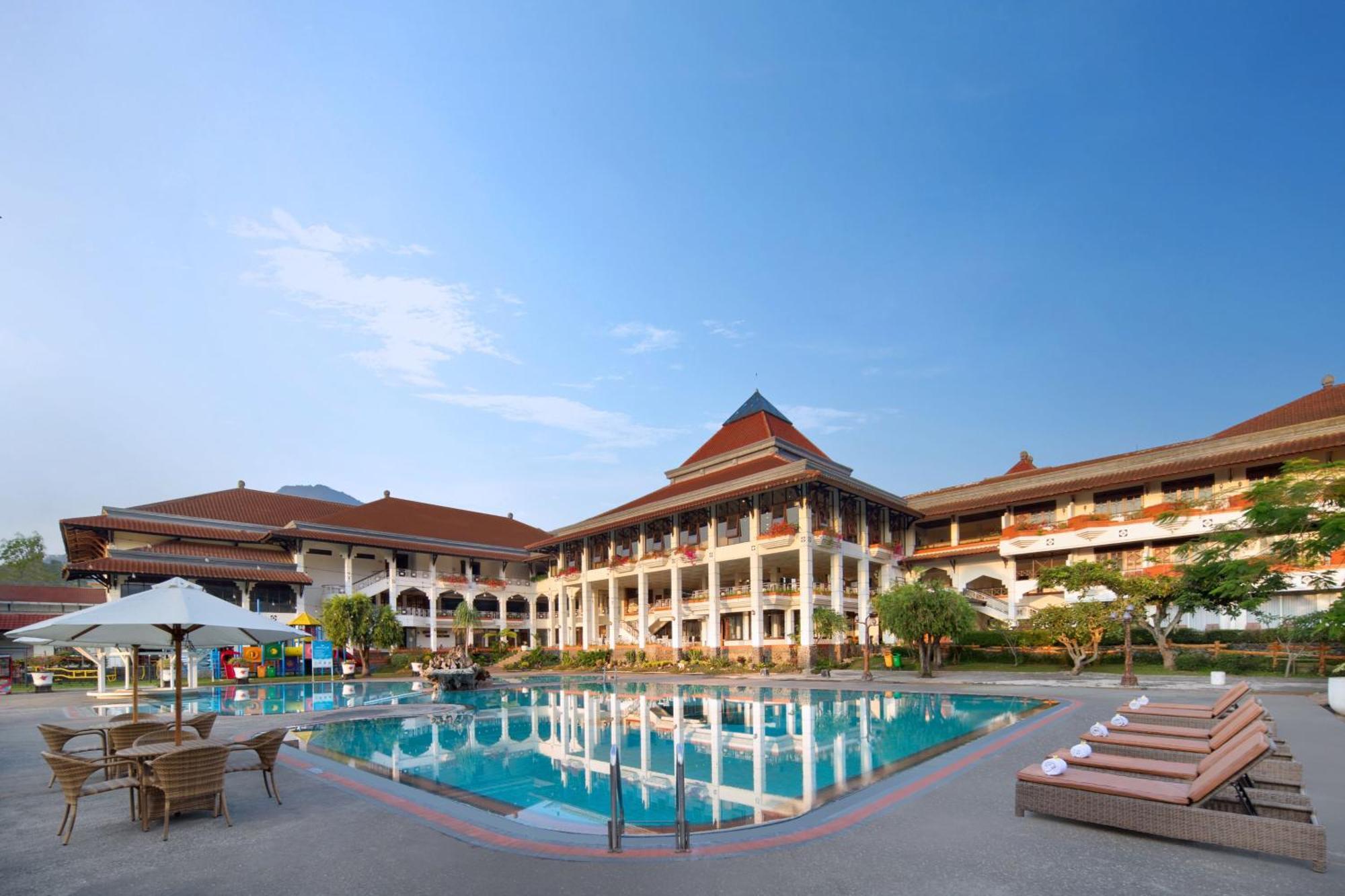 Royal Hotel And Villa Batu Batu  Dış mekan fotoğraf