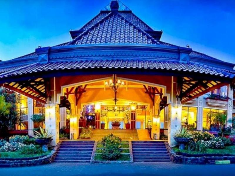 Royal Hotel And Villa Batu Batu  Dış mekan fotoğraf