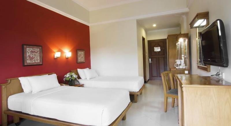 Royal Hotel And Villa Batu Batu  Dış mekan fotoğraf